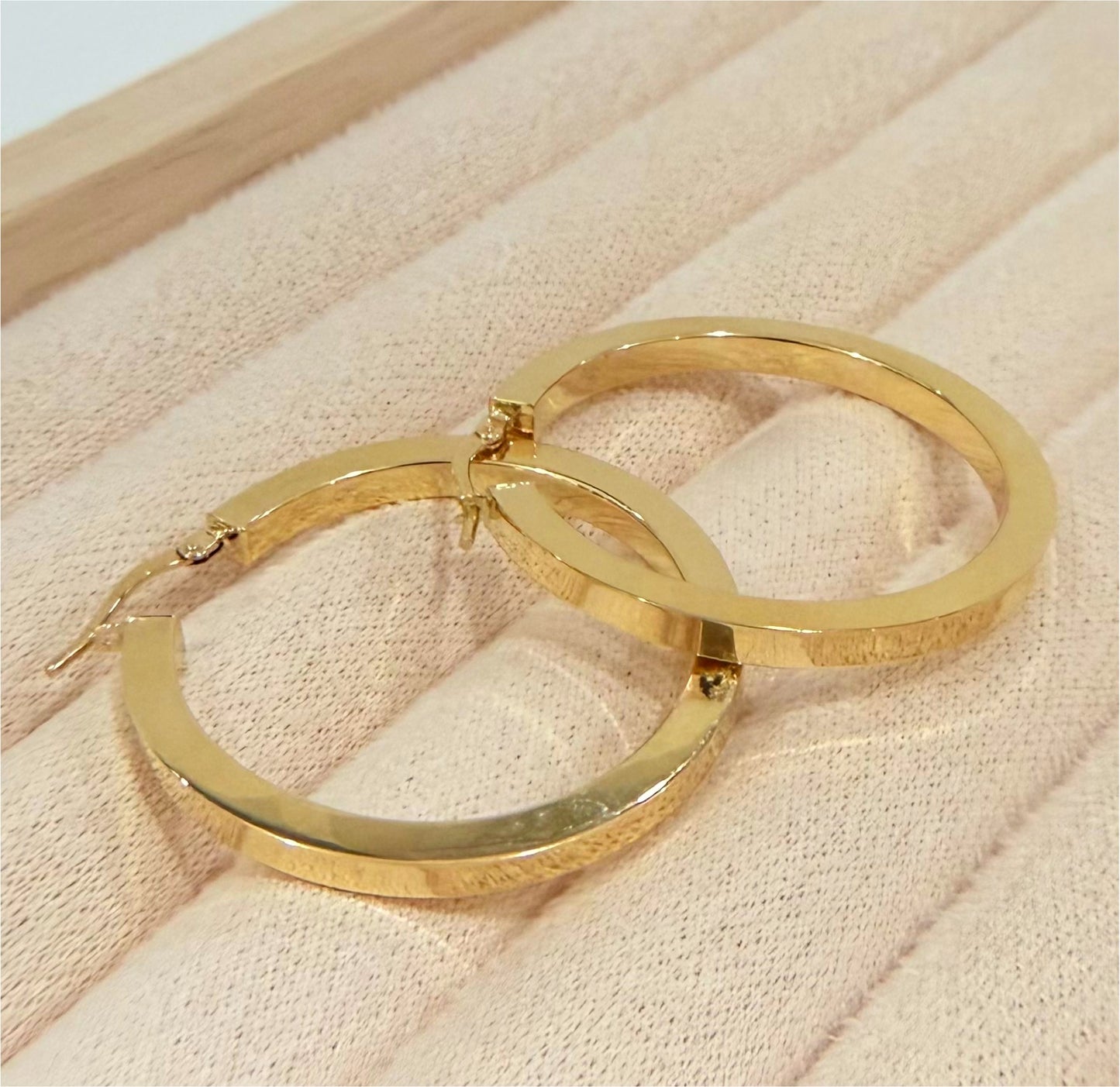 18k Gold Rings Verona Collection - 3.10g - Large and Flat